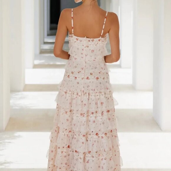 Lovette Maxi Lace Dress - Picture 4 of 7